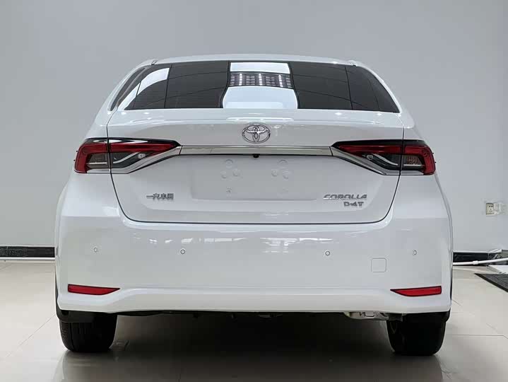 Фото 5 - Toyota Corolla