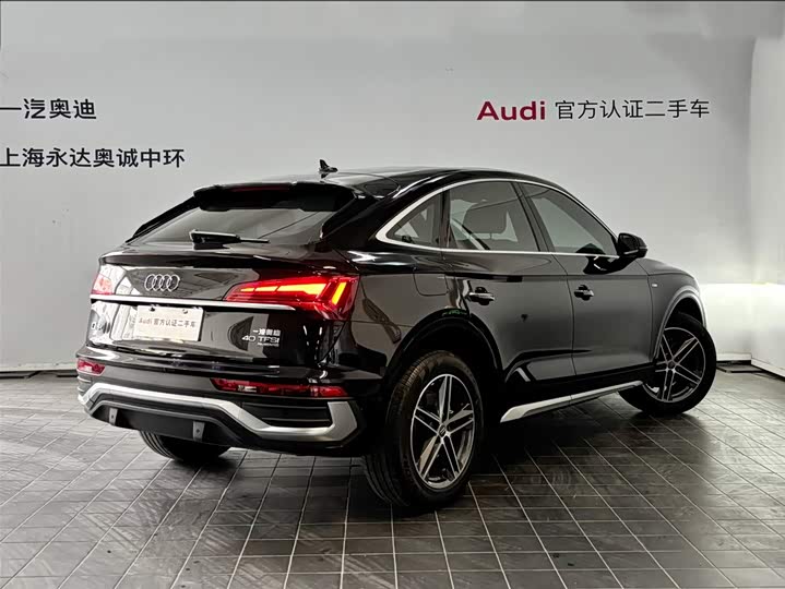Фото 5 - Audi Q5L Sportback