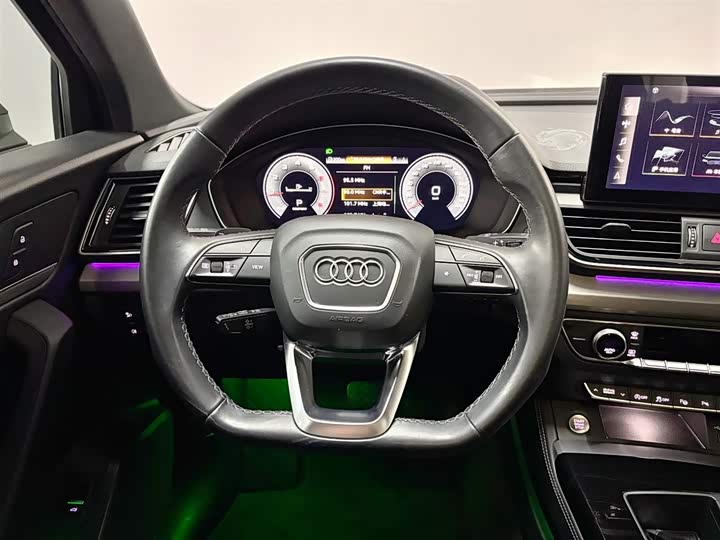 Фото 7 - Audi Q5L Sportback