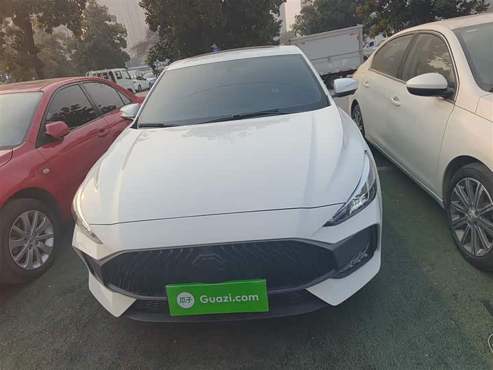 Фото 3 - MG Motor 5