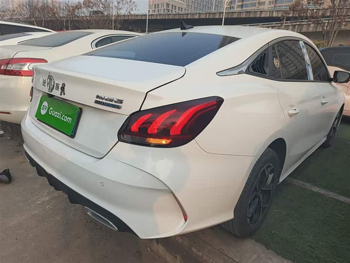 Фото 7 - MG Motor 5