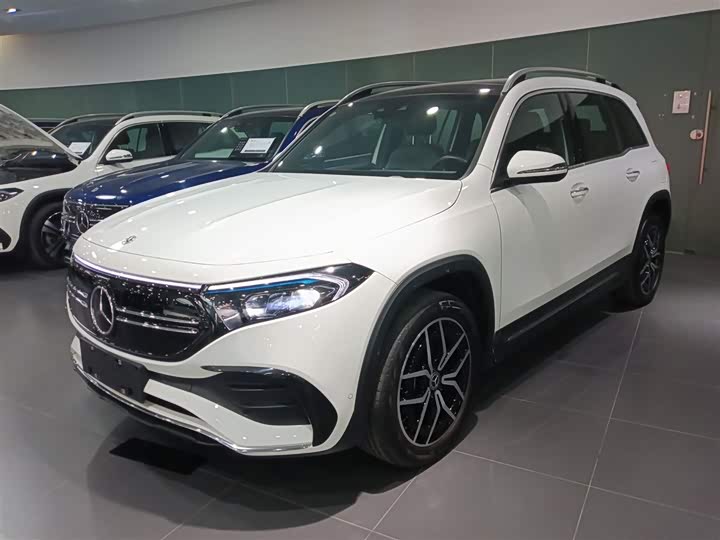 Фото 1 - Mercedes-Benz EQB