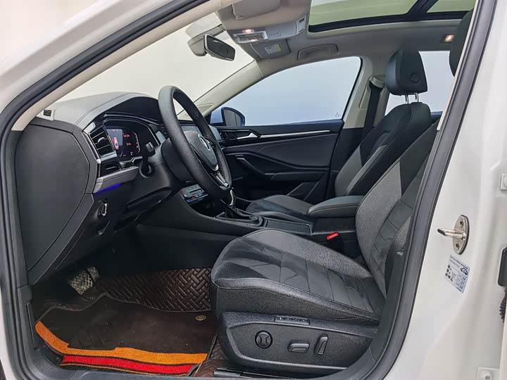 Фото 4 - Volkswagen Sagitar L