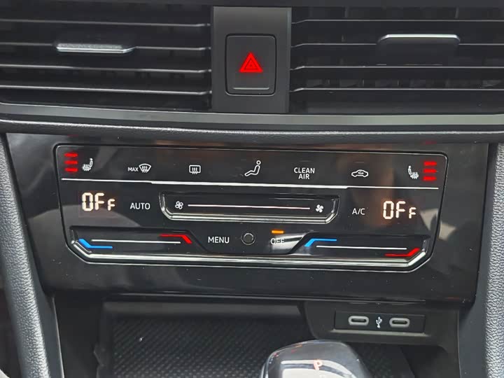 Фото 8 - Volkswagen Sagitar L