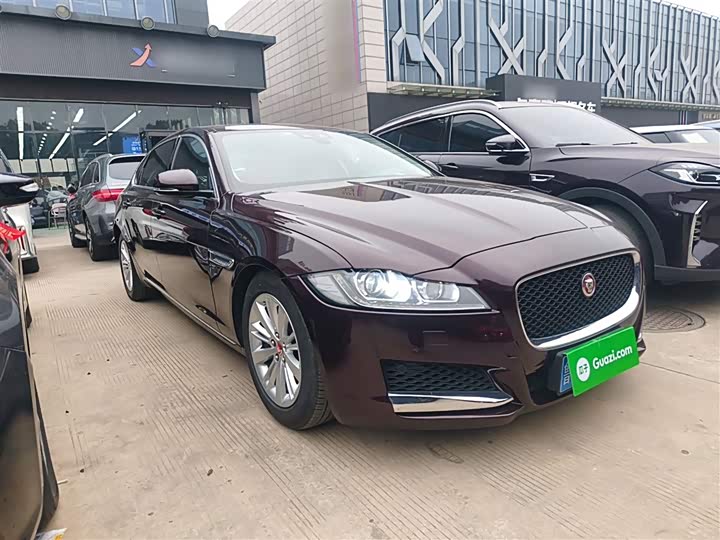 Фото 4 - Jaguar XF L