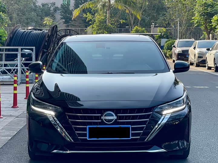 Фото 2 - Nissan Sylphy