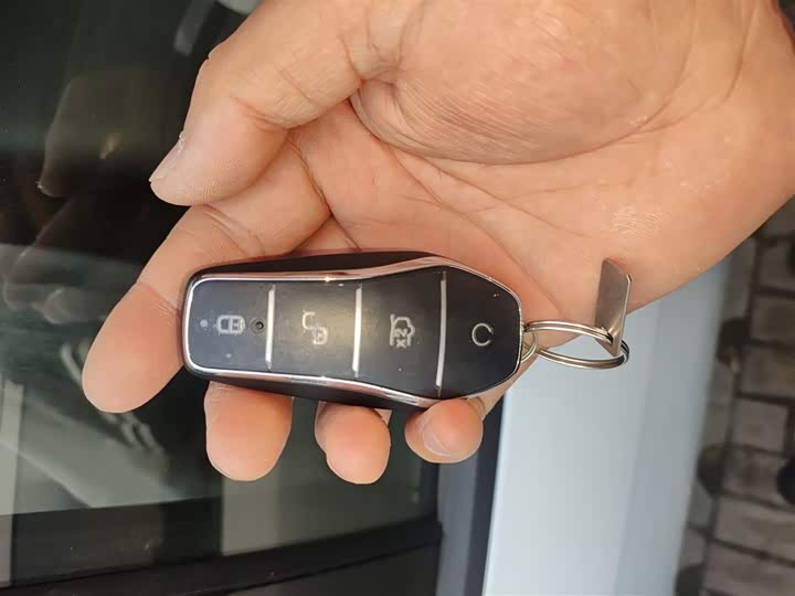 Фото 9 - BYD Qin Plus