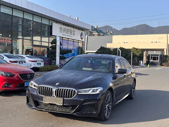 Фото 1 - BMW 5 Series