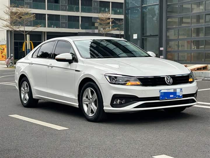 Фото 2 - Volkswagen Lamando L