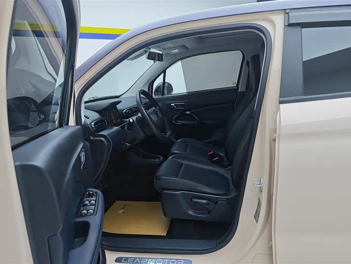 Фото 9 - Leapmotor T03