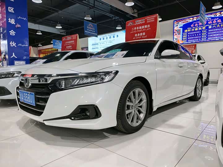 Фото 1 - Honda Accord