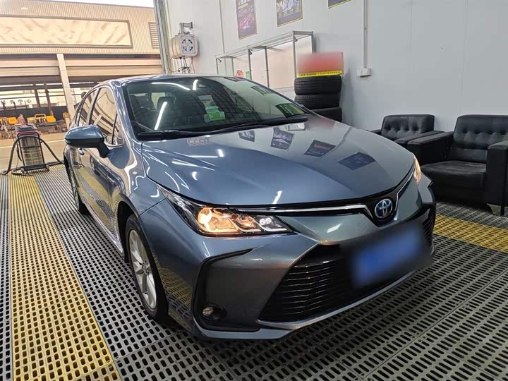 Фото 3 - Toyota Corolla