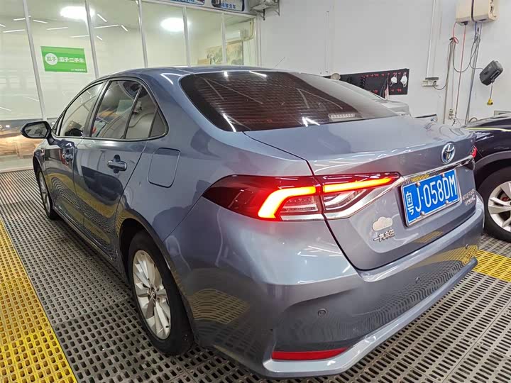 Фото 4 - Toyota Corolla