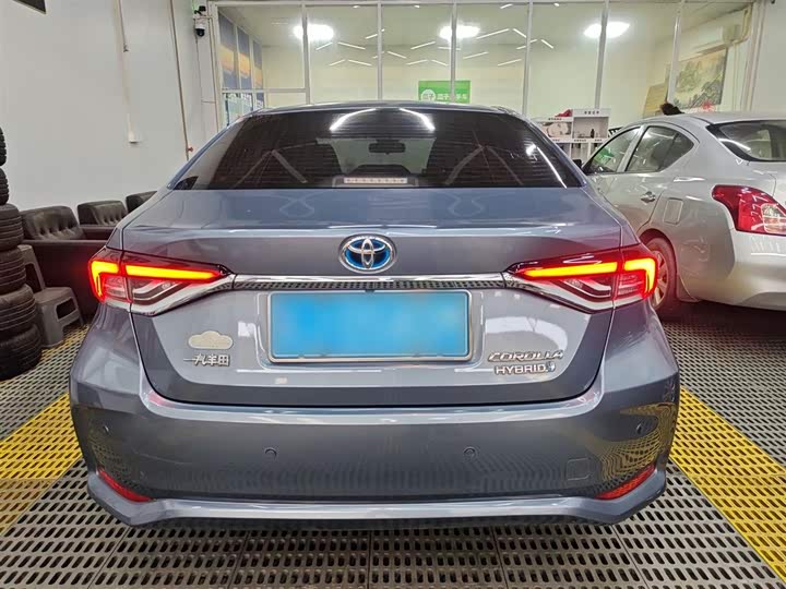 Фото 5 - Toyota Corolla