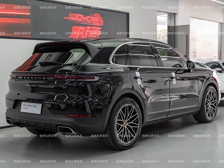 Фото 7 - Porsche Cayenne