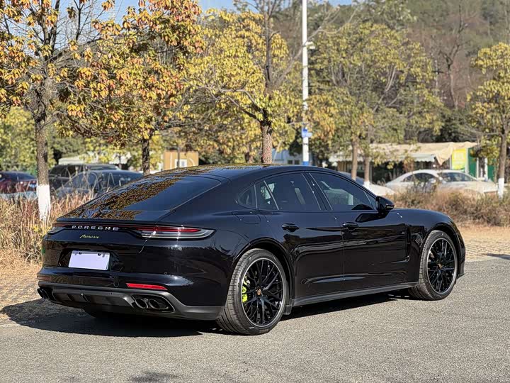 Фото 5 - Porsche Panamera
