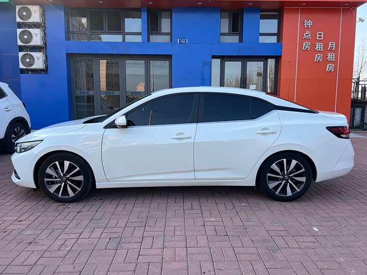 Фото 2 - Nissan Sylphy