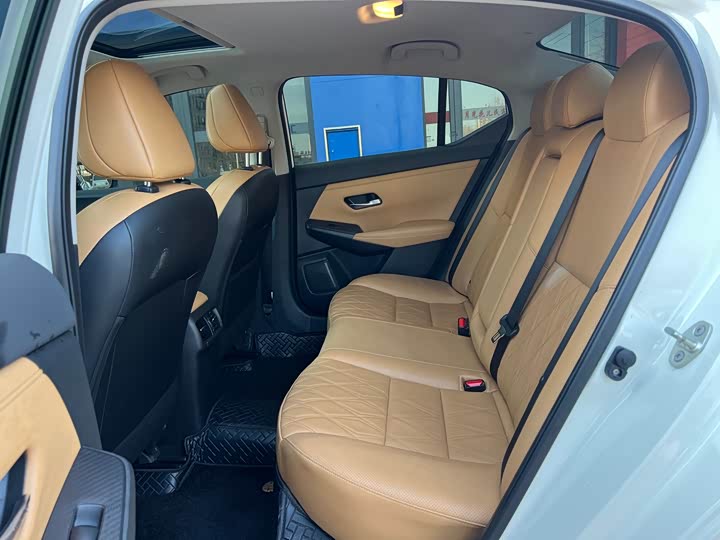 Фото 6 - Nissan Sylphy