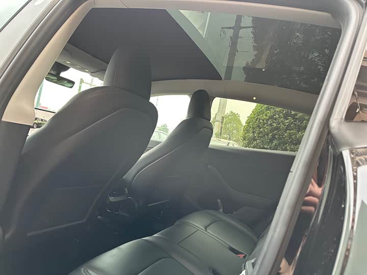 Фото 9 - Tesla Model Y