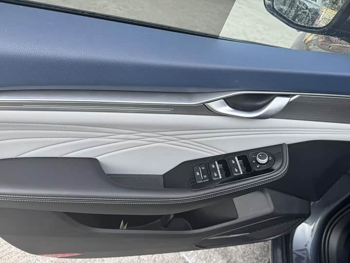 Фото 5 - Geely Preface