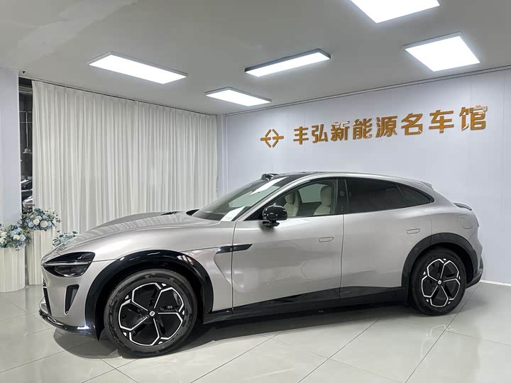 Фото 2 - Xiaomi YU7