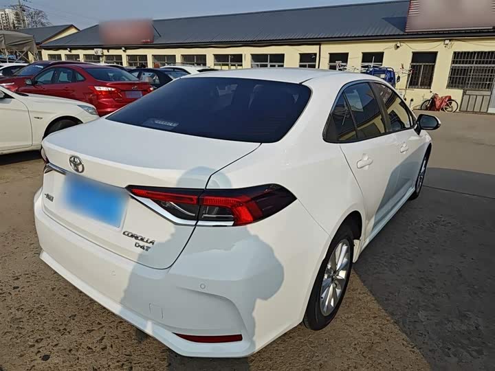 Фото 7 - Toyota Corolla