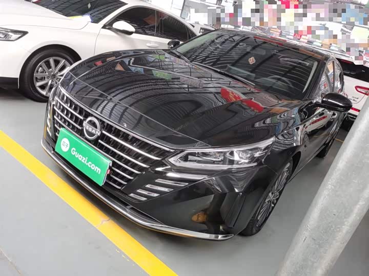 Фото 1 - Nissan Teana