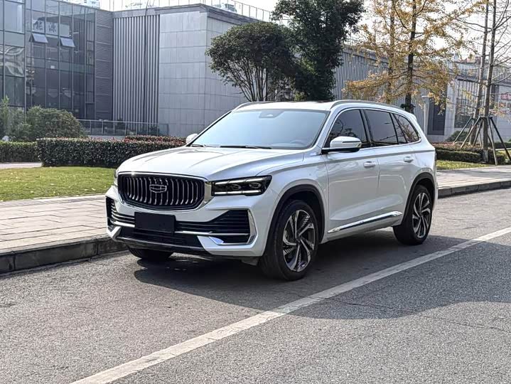 Фото 1 - Geely Monjaro