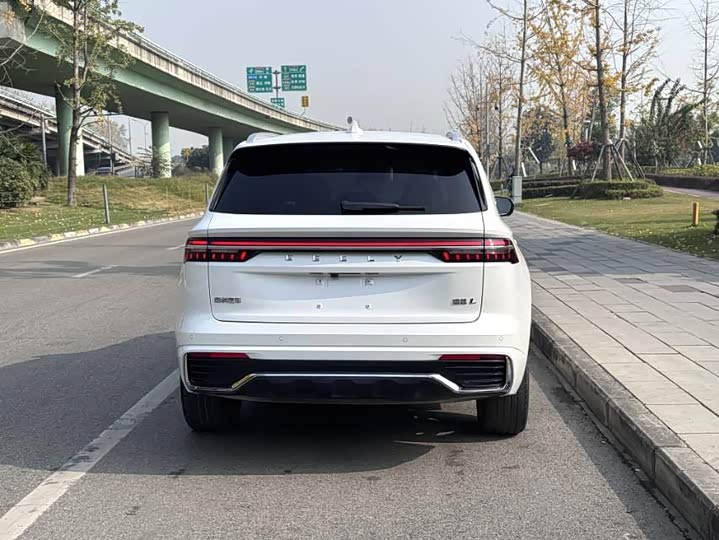 Фото 7 - Geely Monjaro