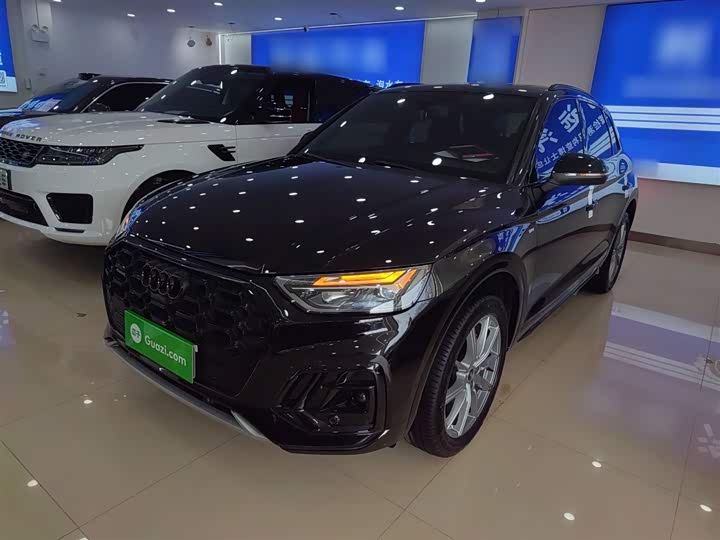 Фото 2 - Audi Q5L