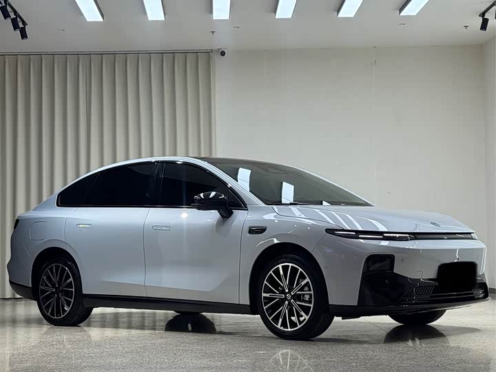 Фото 3 - Leapmotor B01