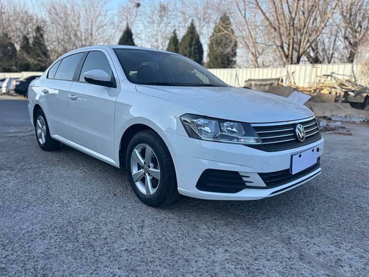 Фото 3 - Volkswagen Lavida