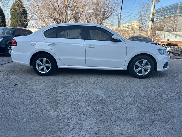 Фото 5 - Volkswagen Lavida