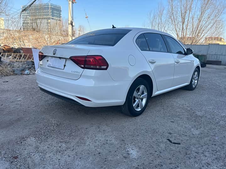 Фото 6 - Volkswagen Lavida