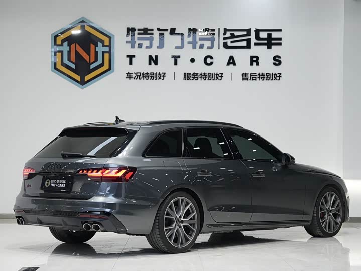 Фото 4 - Audi S4