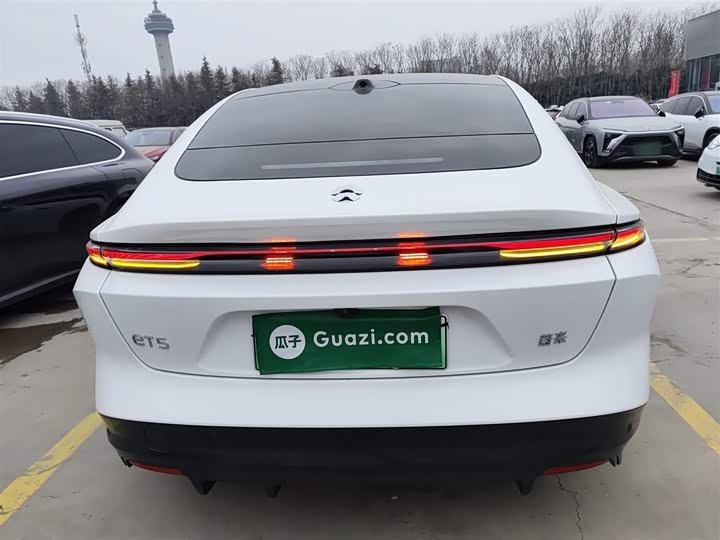 Фото 6 - Nio ET5