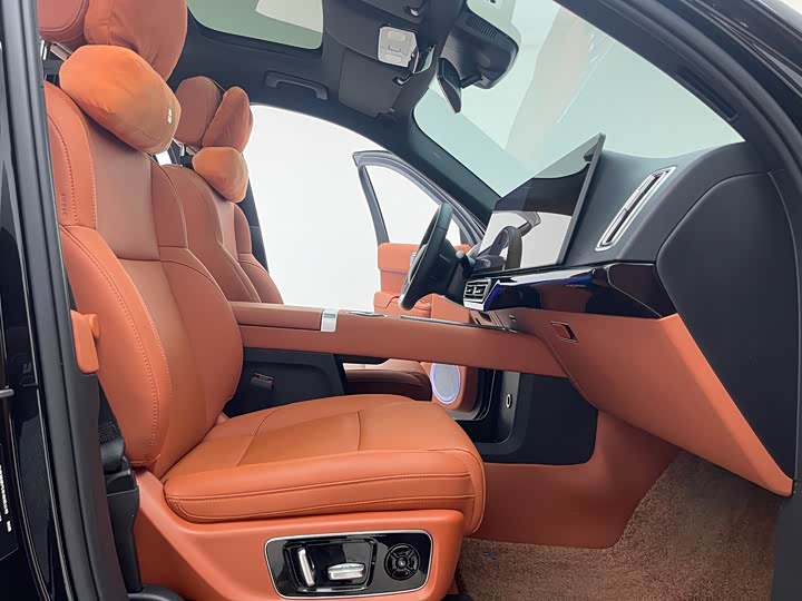 Фото 8 - LiXiang L8