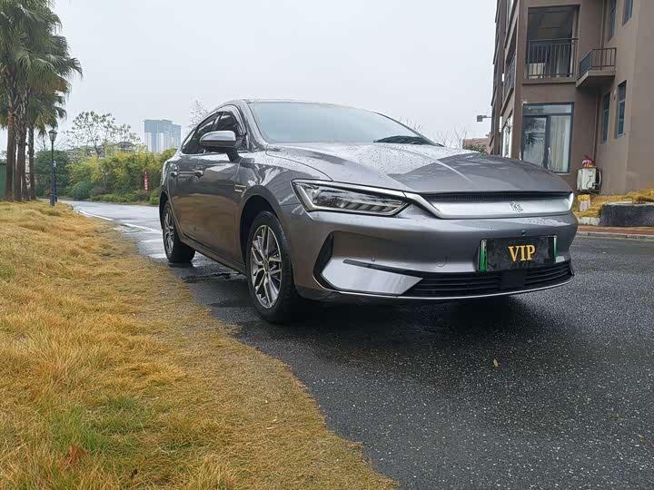 Фото 1 - BYD Qin Plus