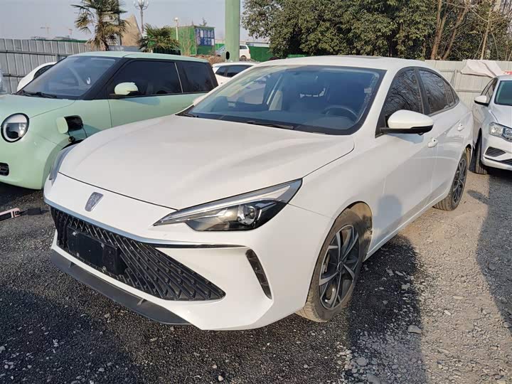 Фото 2 - Roewe i5