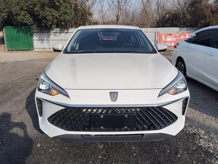 Фото 3 - Roewe i5