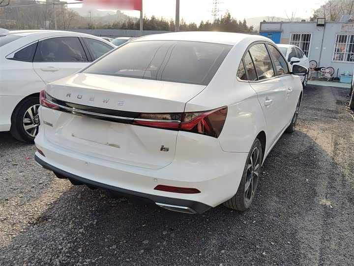 Фото 7 - Roewe i5