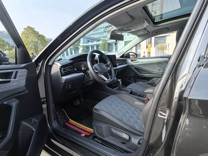 Фото 7 - Volkswagen Sagitar L