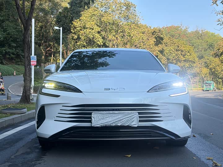 Фото 2 - BYD Seal