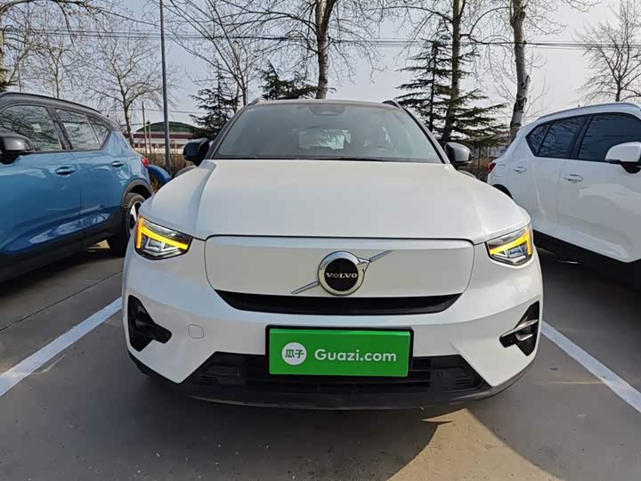 Фото 3 - Volvo XC40 EV