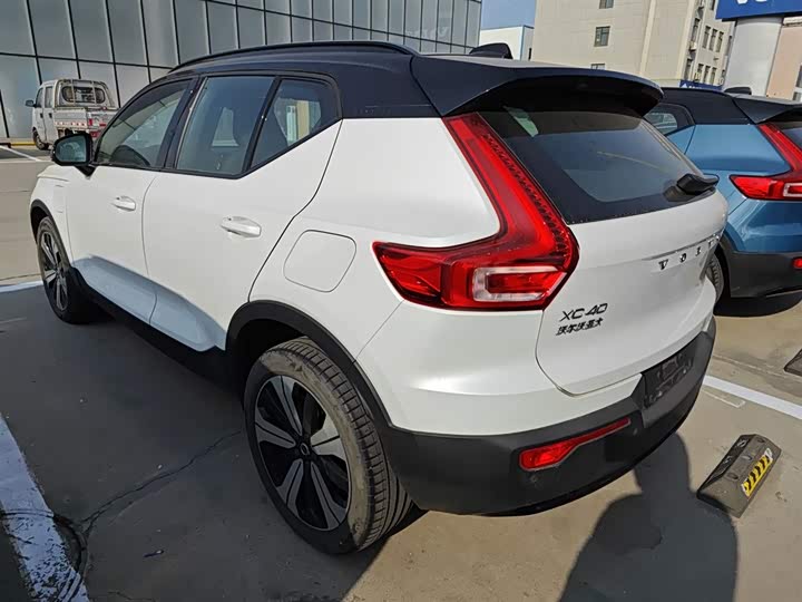 Фото 5 - Volvo XC40 EV