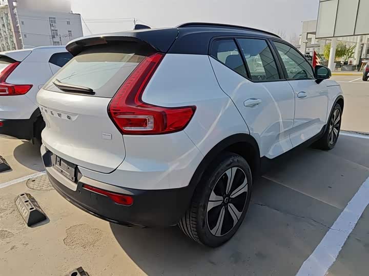Фото 7 - Volvo XC40 EV