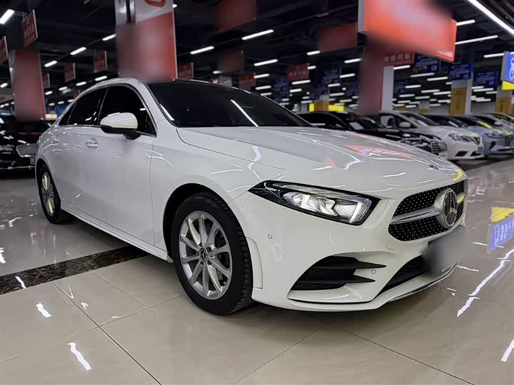 Фото 8 - Mercedes-Benz A-Class