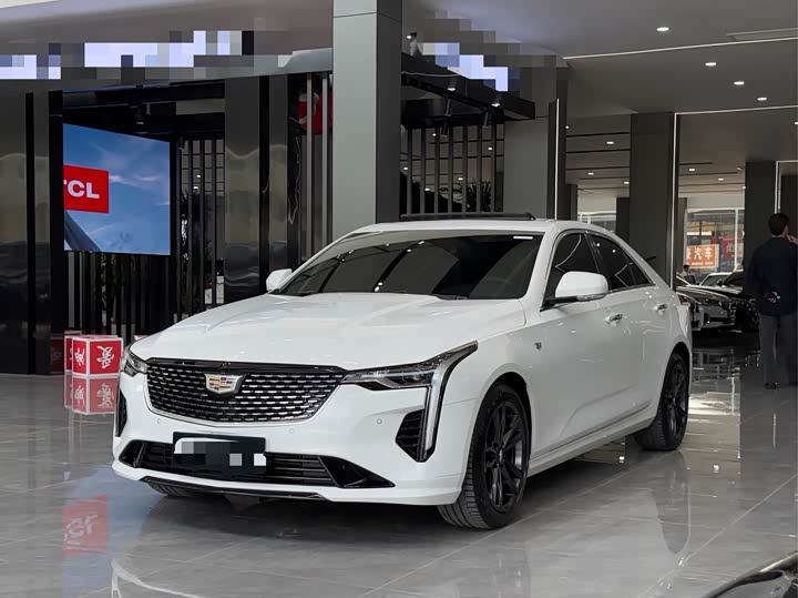 Фото 1 - Cadillac CT4