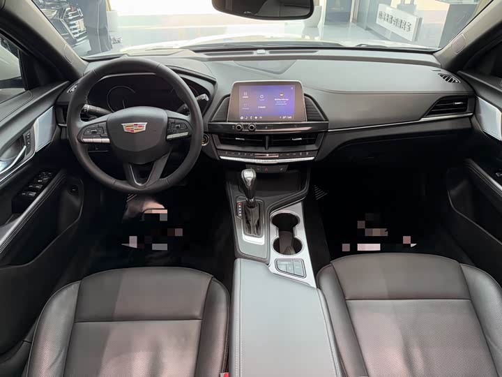 Фото 4 - Cadillac CT4