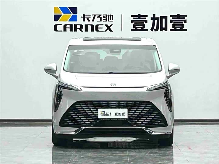 Фото 2 - Buick GL8 Century